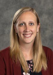 Carlson_Nicole_2024_5x7