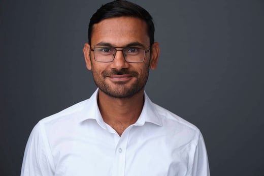 Kaushik_Rakesh_527-1406