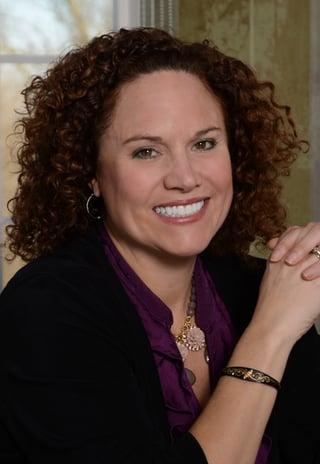 Pharmacy_HeidiSchultzPortraitBio