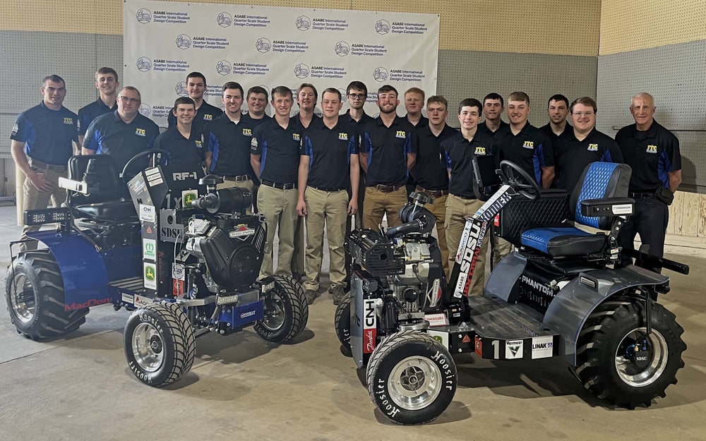 SDSU Quarter-Scale tractor team picture