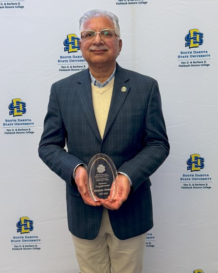 Sanjeev Anand - Excellence in Honors Engagement 2