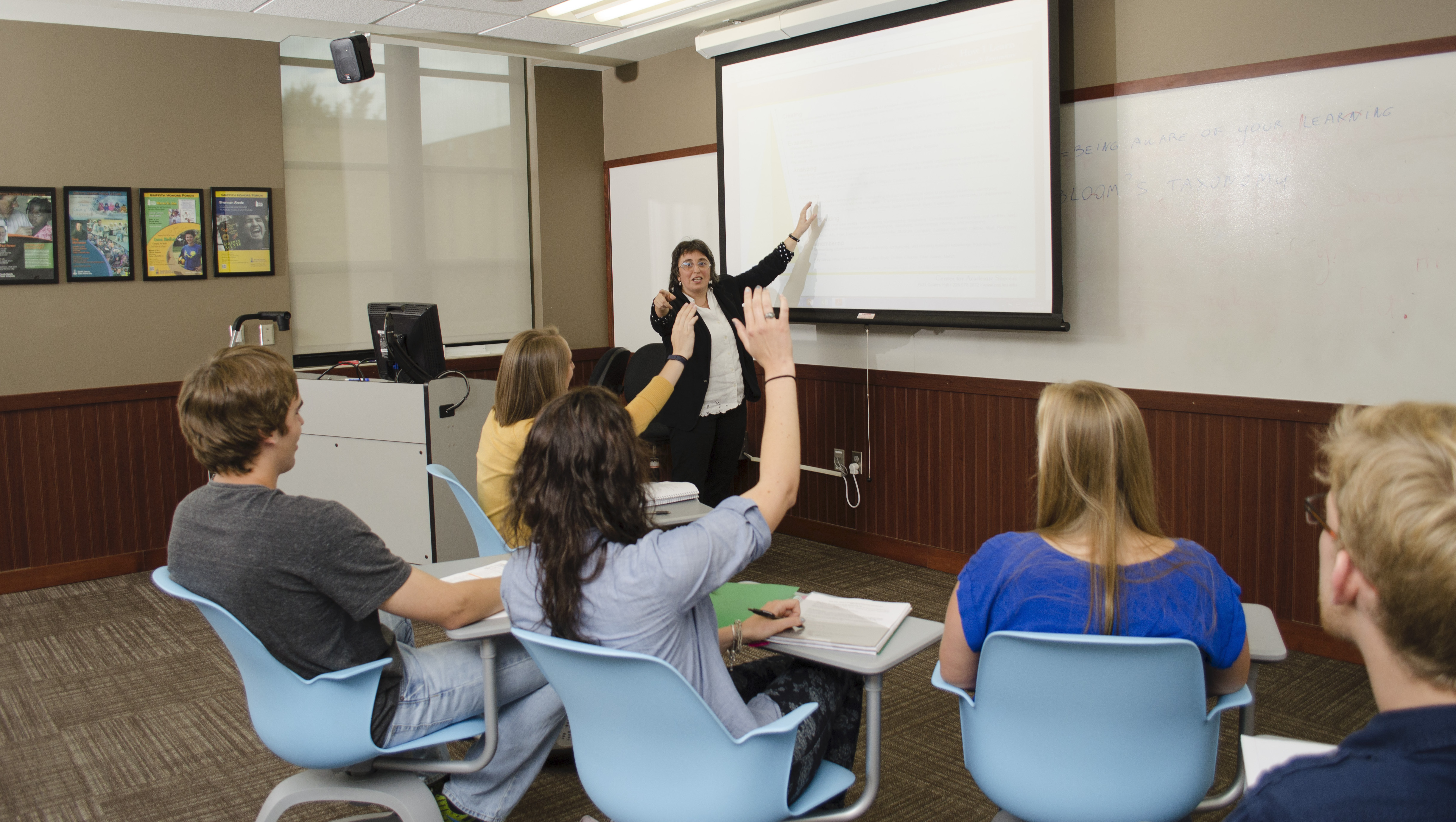 Honors Hall_classroom_201403-1